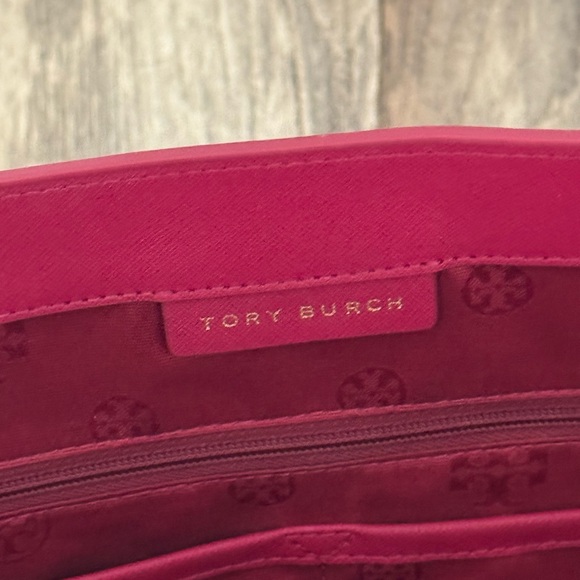 Tory Burch Robinson Raspberry Pink Saffiano Leather Tote - Picture 10 of 12